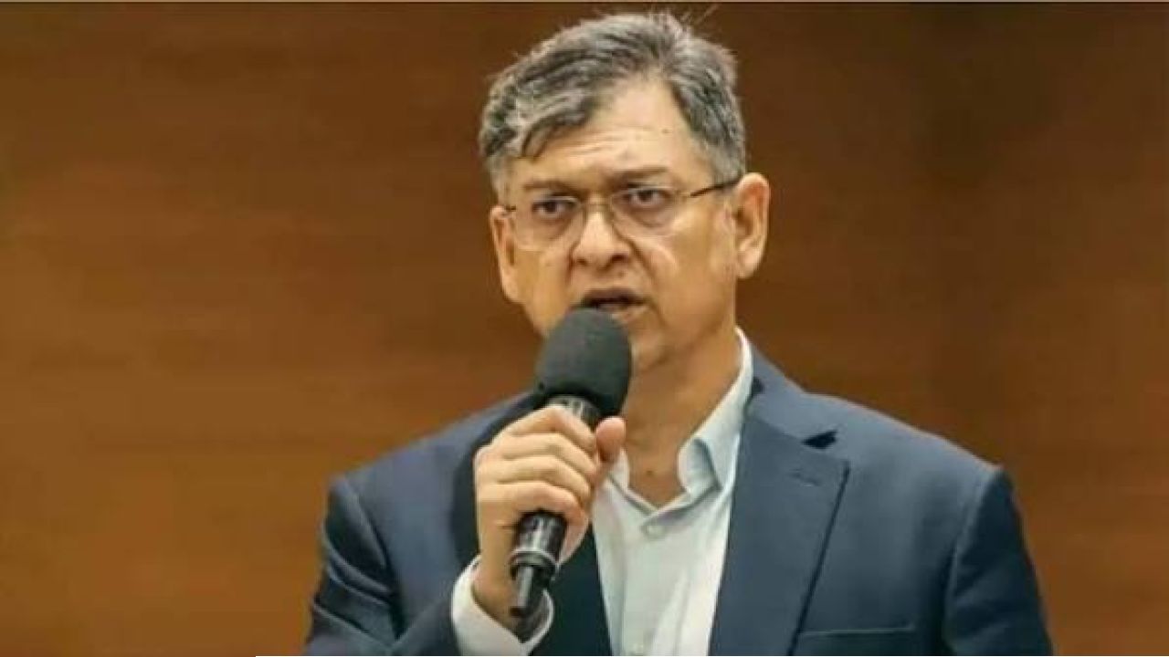 একদিনে বদলাবে না পরিস্থিতি- আইনশৃঙ্খলা নিয়ে স্বরাষ্ট্রমন্ত্রীর বার্তা