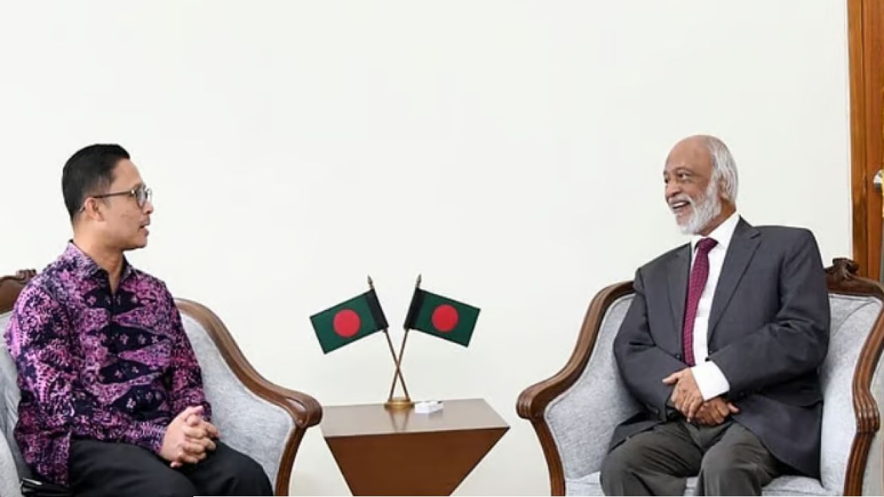 মালয়েশিয়ায় ২ লাখ কর্মী, ১০ হাজারের জন্য ‘ফ্রি’ সুযোগ