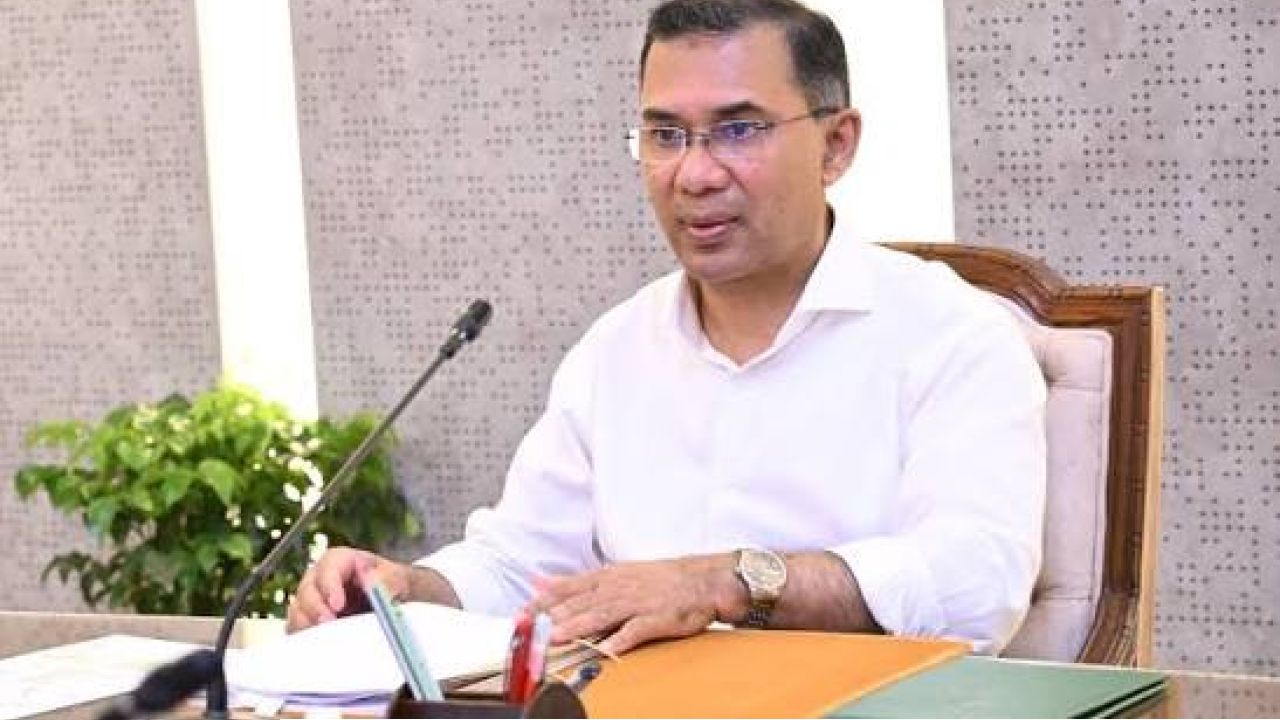 ডেঙ্গু ঠেকাতে মাইকিং, খুতবায় প্রচারের নির্দেশ প্রধানমন্ত্রীর
