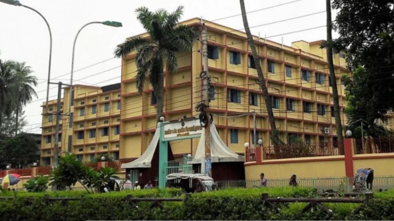 সরকারি সফরে পাহাড় ভ্রমণের অভিযোগ শিক্ষা বোর্ডের কর্মকর্তাদের বিরুদ্ধে
