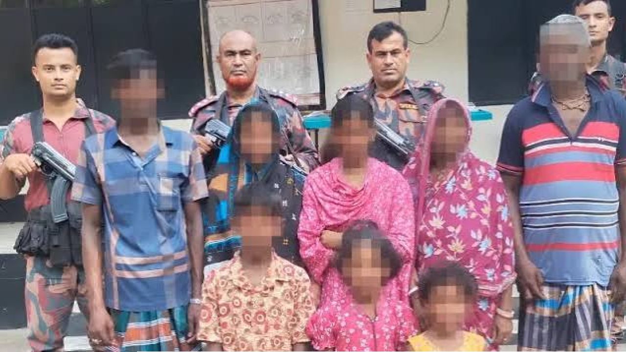 সীমান্তে আটজন আটক, সঙ্গে চার শিশু