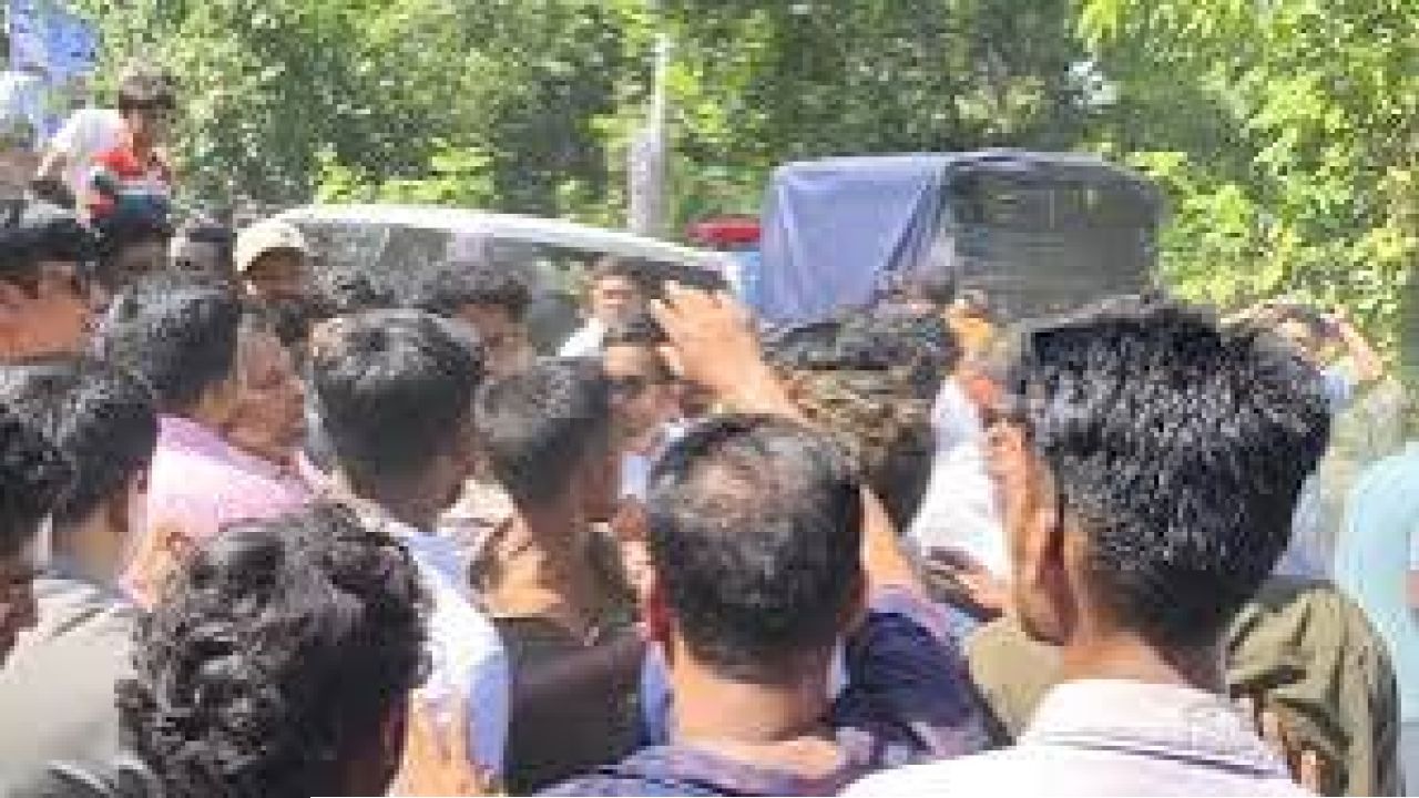 কুষ্টিয়ায় ছাত্রদলের হাতাহাতি, ভিডিও করায় দুই সাংবাদিককে মারধরের অভিযোগ